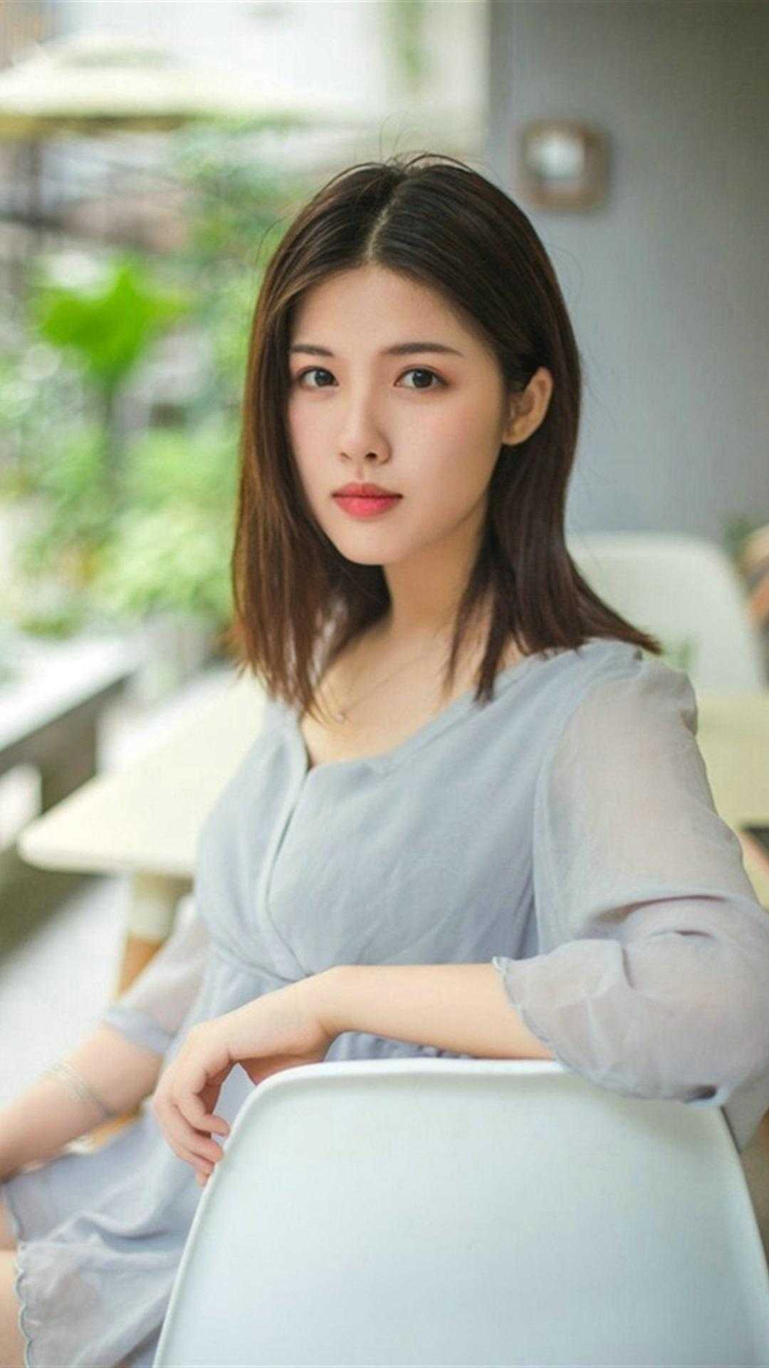 兵王会读心，漂亮后妈摆烂被宠哭全文+番外