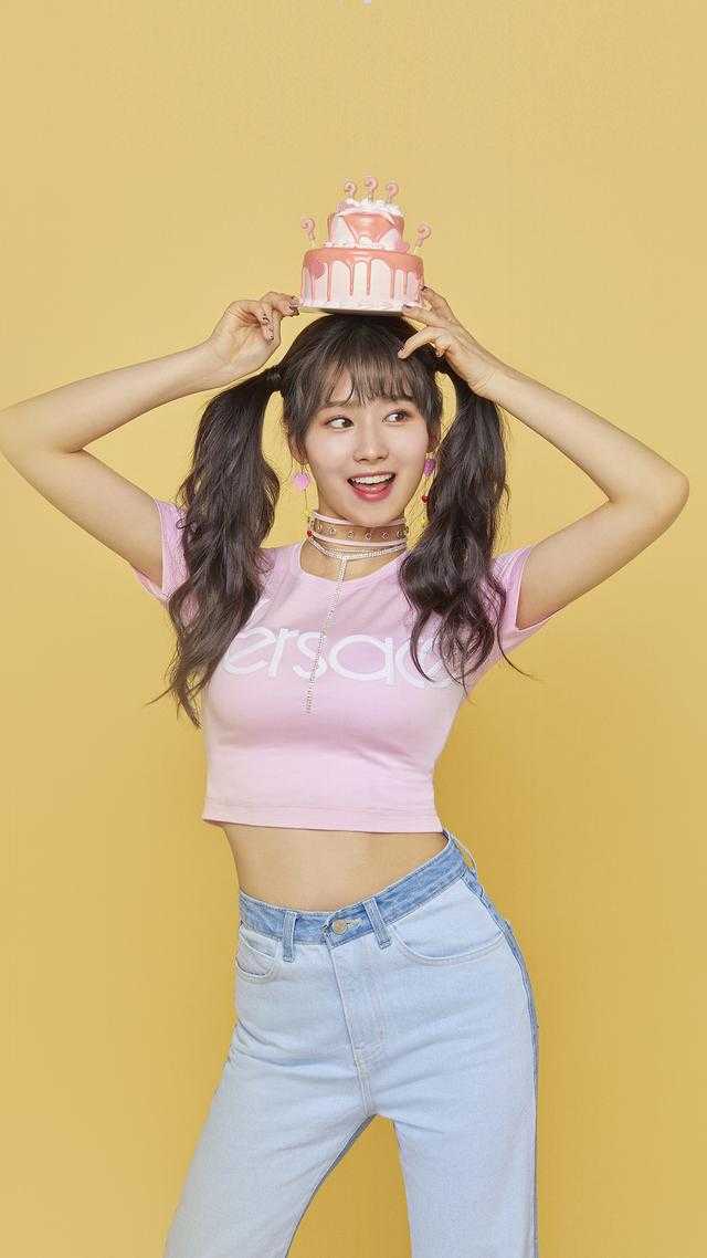 炮灰女配干翻剧本搞事业长篇小说