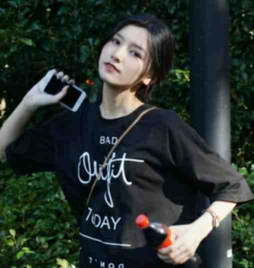 刚出古墓，四个未婚妻哭着求饶全章阅读